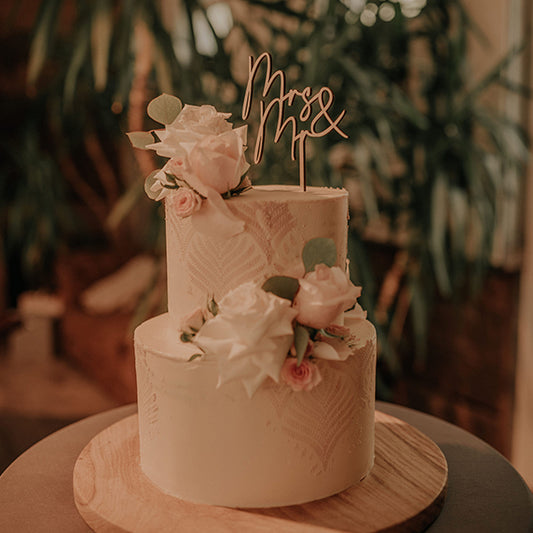 CAKETOPPER "MRS & MR"