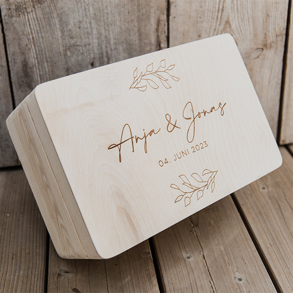 HOLZKISTE "HOCHZEIT" 30 x 20 x 14 CM
